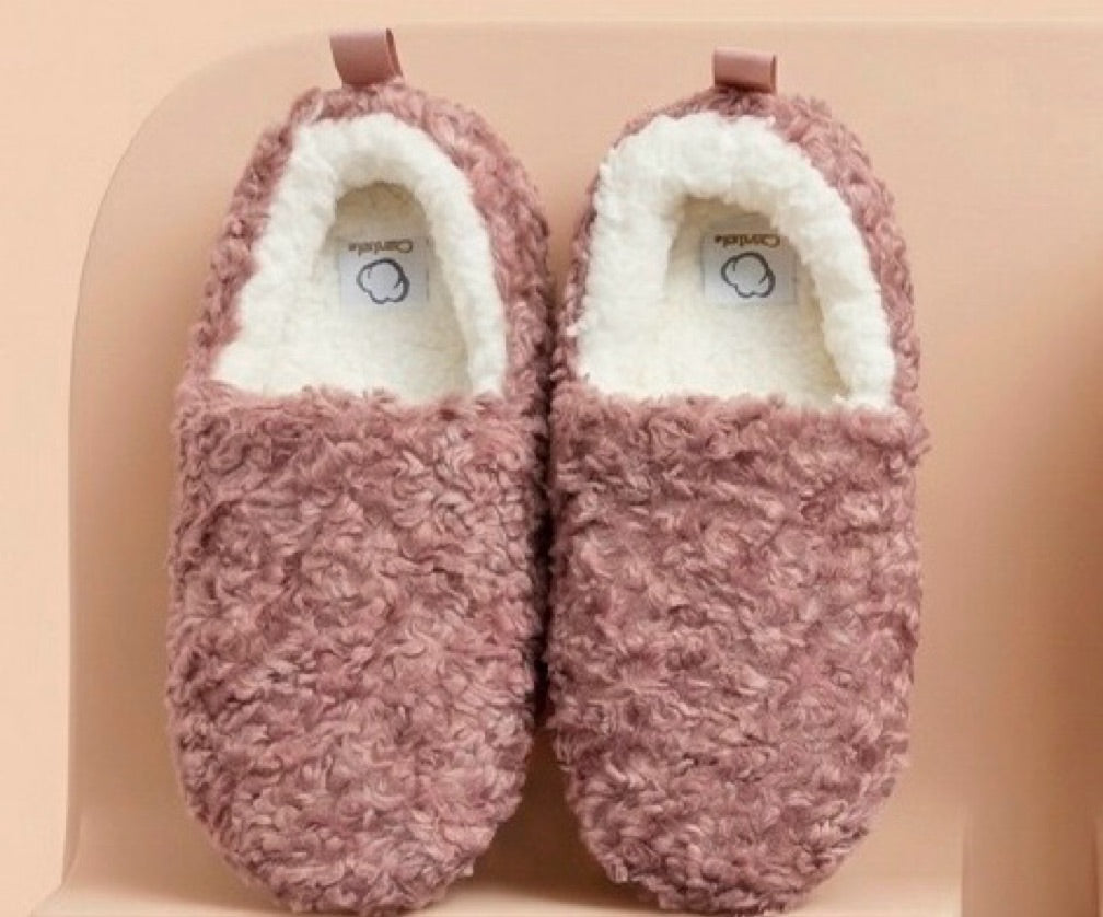 Pantufla Slipper Cerrada Lila