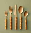 Set De 20 Cubiertos Dorado Acero Inoxidable Mango De Bambu